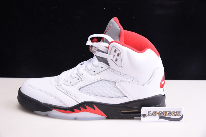 TB Air Jordan 5 Retro Fire Red Silver Tongue (2020) DA1911-102