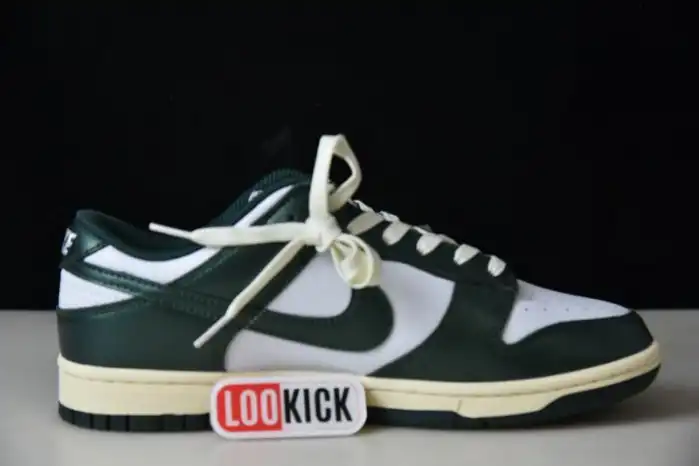 MaikeSneakers Nike Dunk Low Vintage Green (W) DQ8580-100