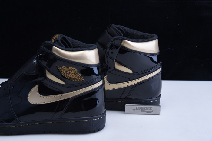 TB AIR JORDAN 1 RETRO HIGH BLACK METALLIC GOLD (2020) 555088-032