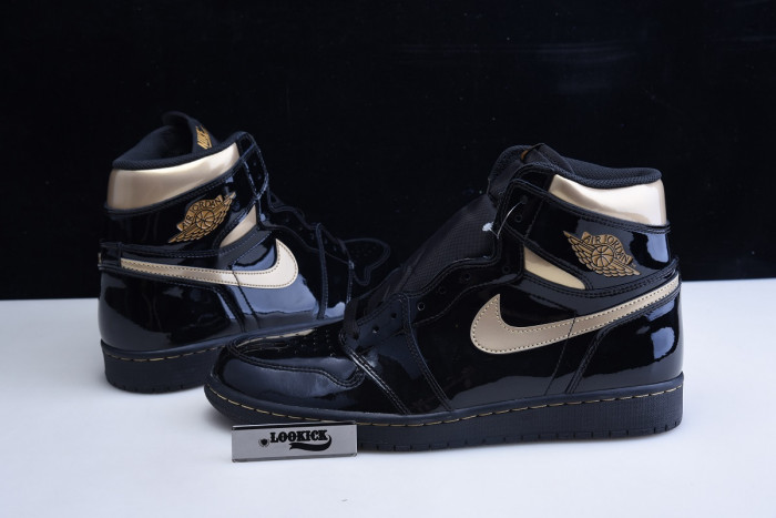 TB AIR JORDAN 1 RETRO HIGH BLACK METALLIC GOLD (2020) 555088-032