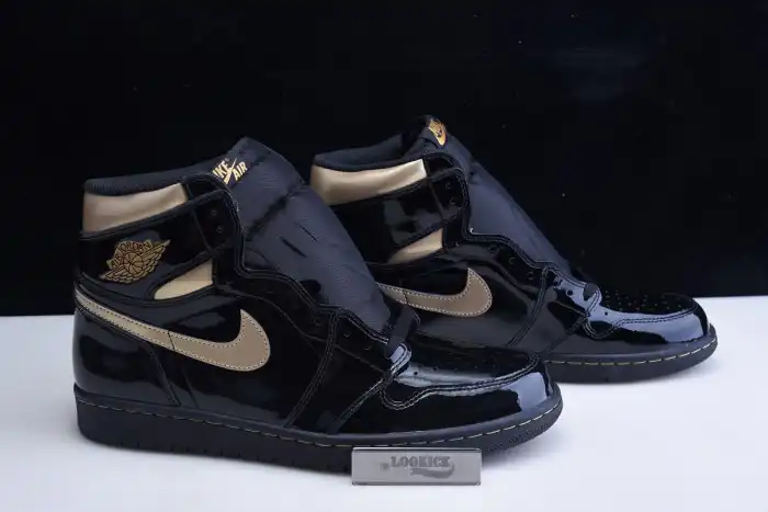 Kick Theory AIR JORDAN 1 RETRO HIGH BLACK METALLIC GOLD (2020) 555088-032