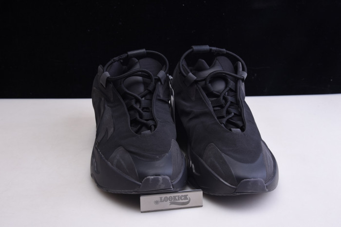 KICKWHO Adidas Yeezy Boost 700 MNVN Triple Black FV4440