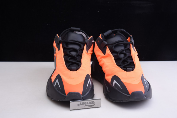 TB Adidas Yeezy Boost 700 MNVN Orange FV3258