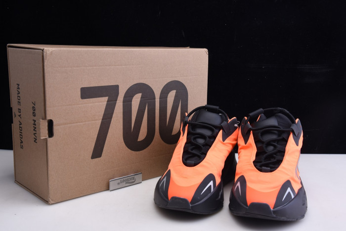 TB Adidas Yeezy Boost 700 MNVN Orange FV3258