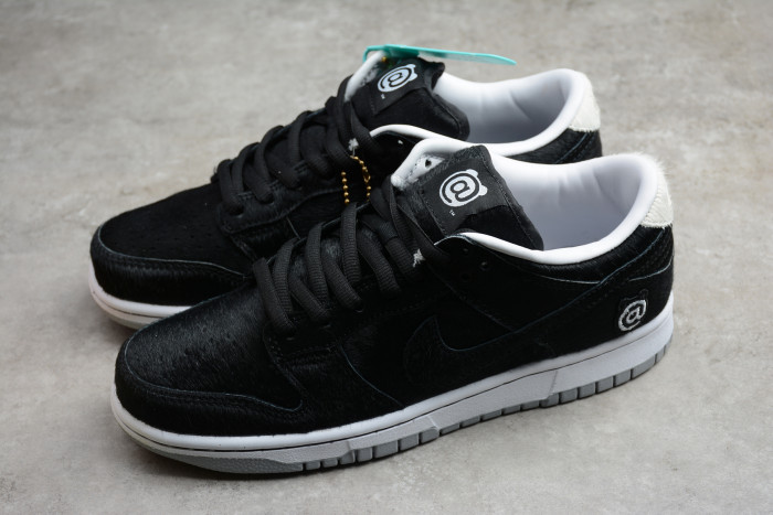 KICKWHO Nike SB Dunk Low Medicom Toy (2020) CZ5127-001