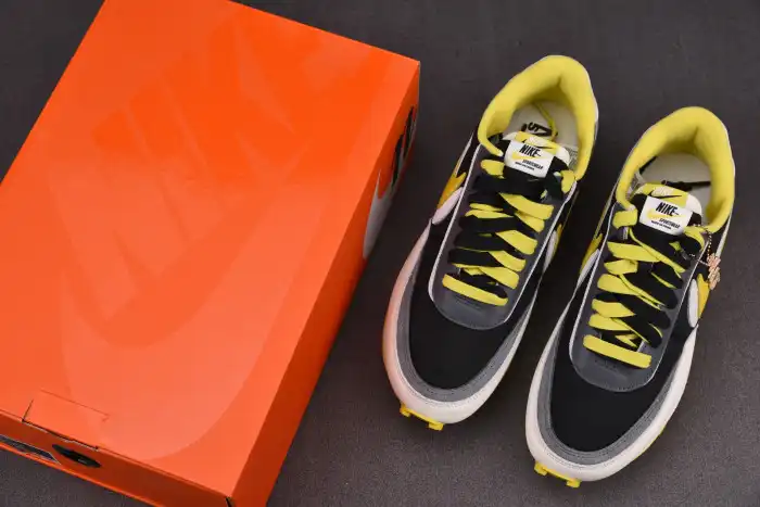 Reps LY sacai x Undercover x LDWaffle 'Bright Citron' DJ4877-001