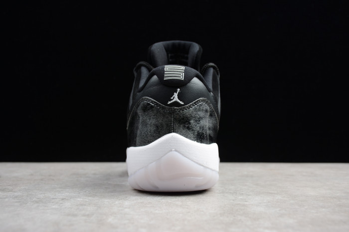 KICKWHO Air Jordan 11 Retro Low "barons" 528895-010