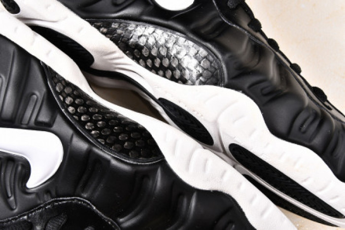 KICKWHO AIR FOAMPOSITE PRO DR. DOOM (2016) 624041-006