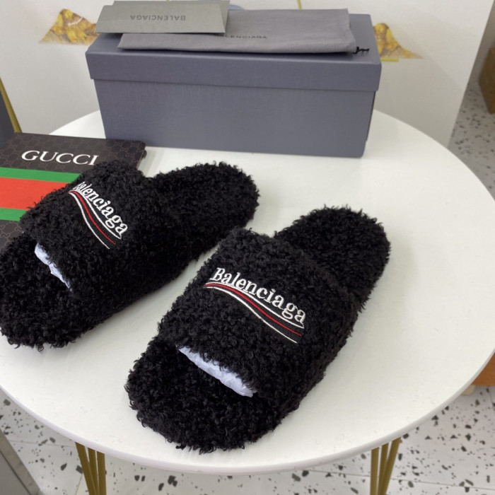 TB BLCG SLIPPERS