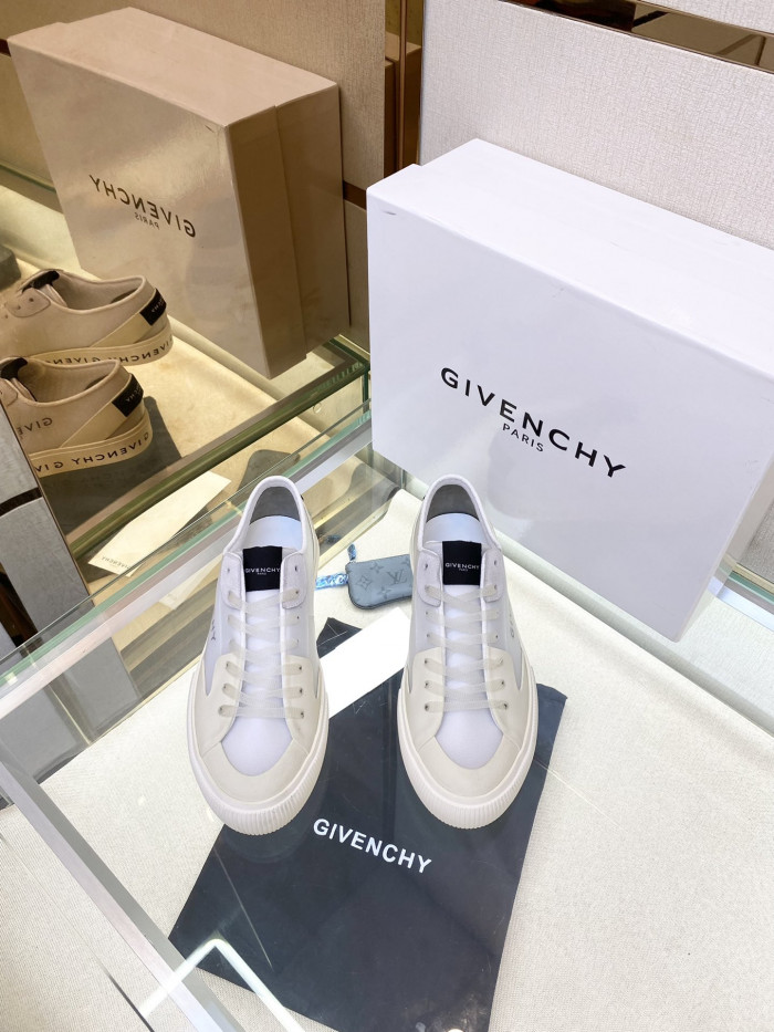 TB Givench Spectre Low-TOP SNEAKER