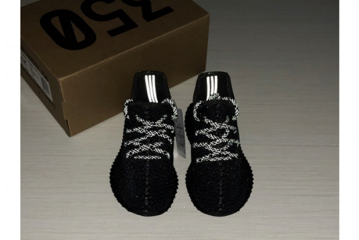 TB ADIDAS KIDS YEEZY BOOST 350 V2 BLACK (NON-REFLECTIVE) FU9013