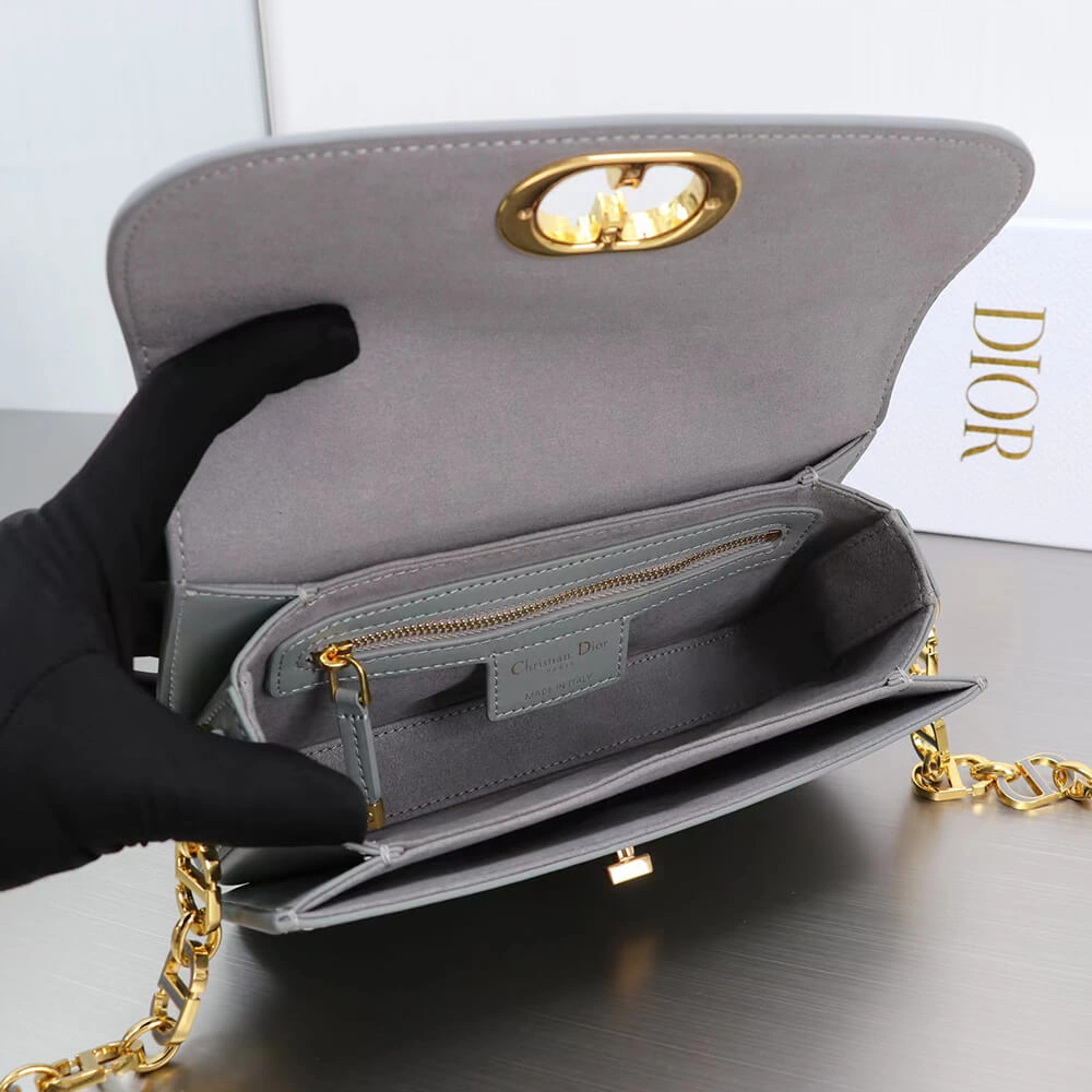 30 MONTAIGNE AVENUE BAG OdorResistant 2269