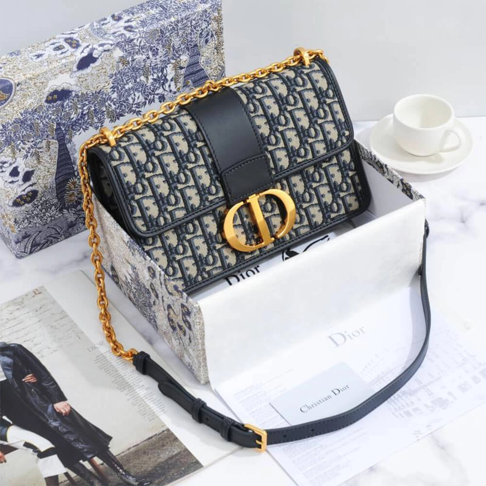 30 MONTAIGNE CHAIN BAG ModernLook 2390