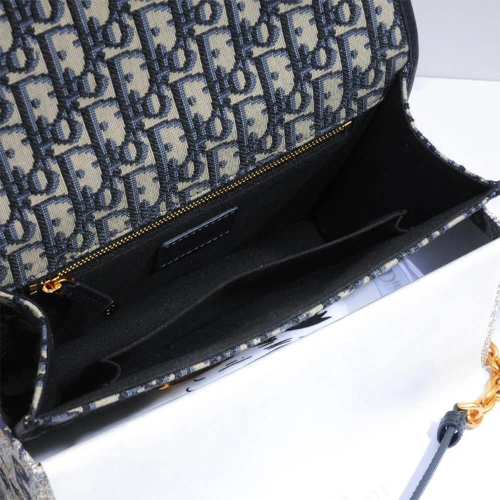 30 MONTAIGNE CHAIN BAG ModernLook 2390