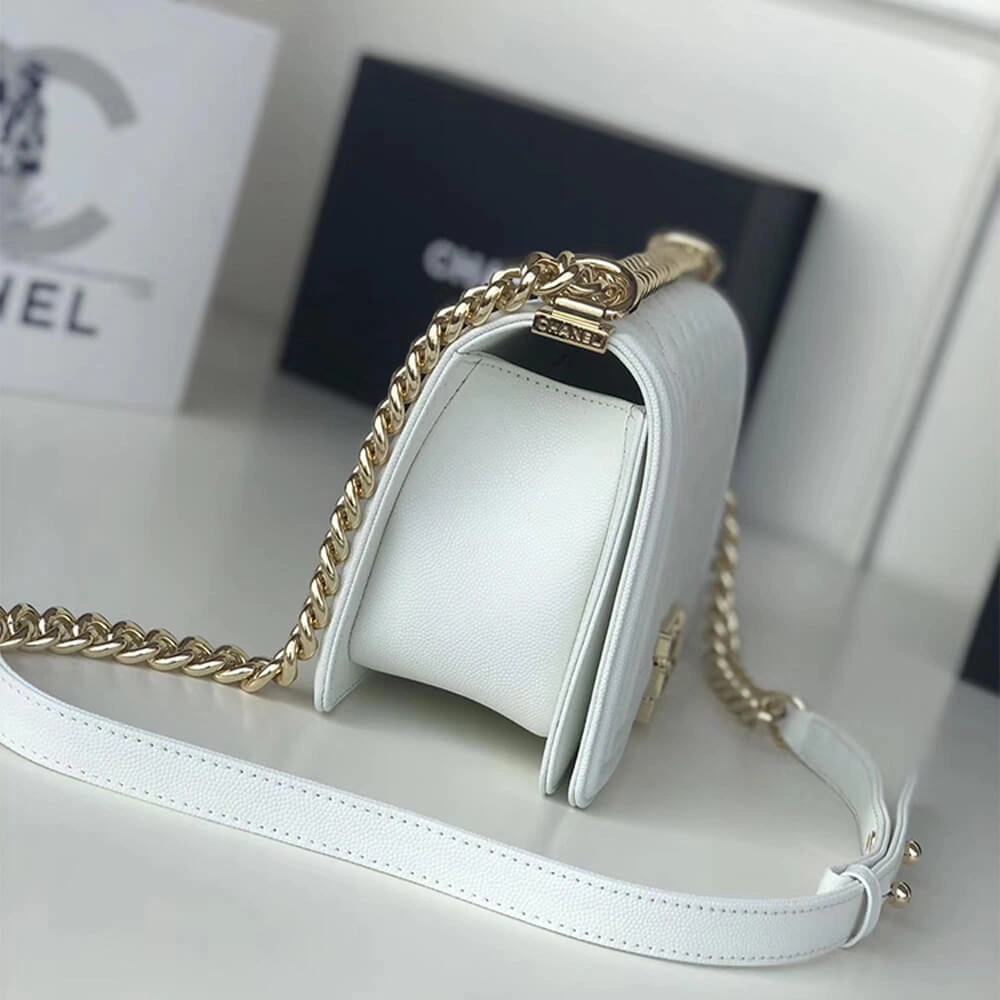 BOY CHANEL HANDBAG Sleek 1648