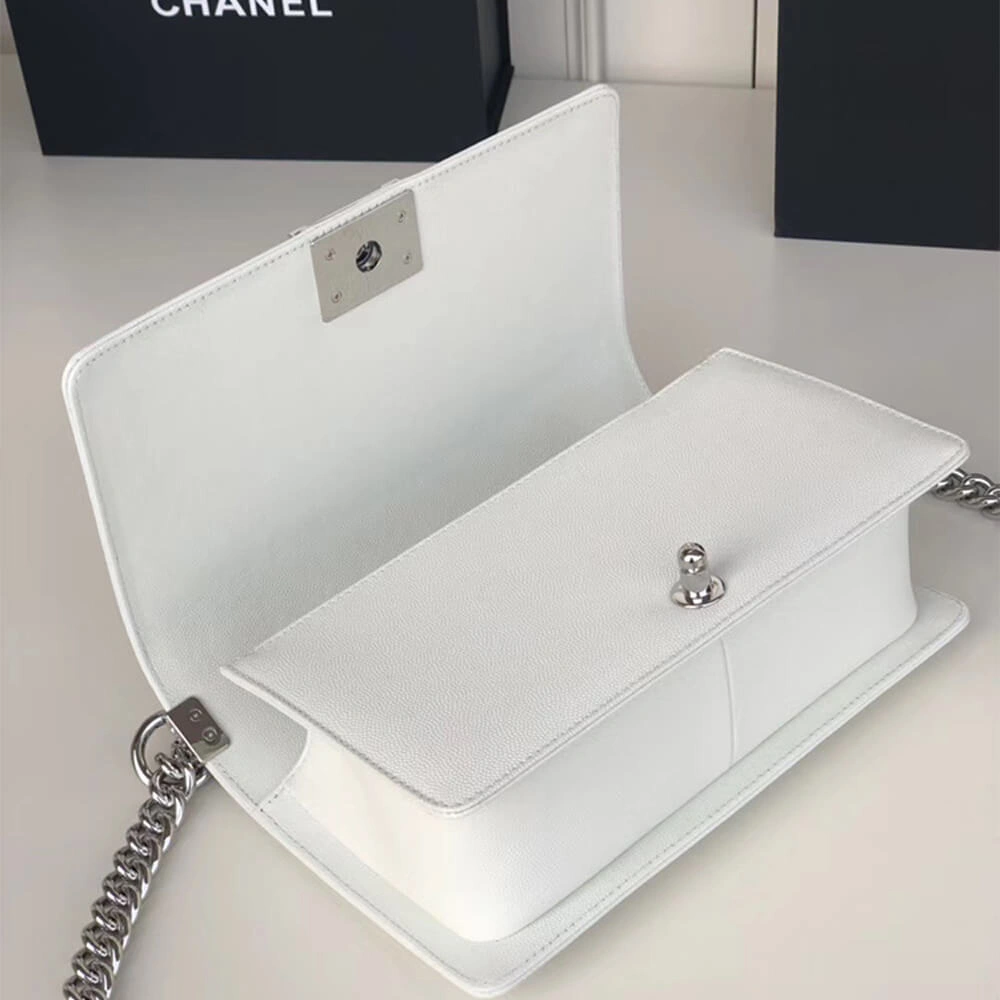 BOY CHANEL HANDBAG Lightweight 1707