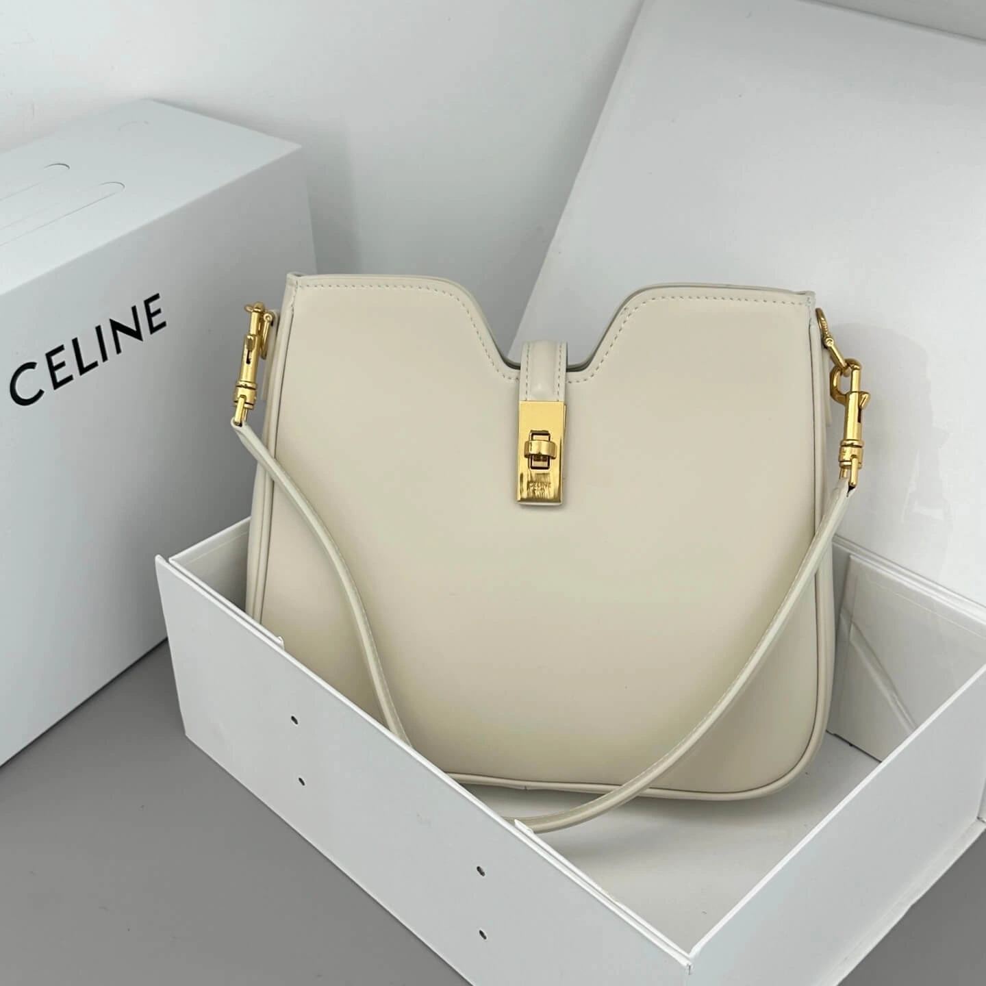 CAMILLE 16 SMALL BAG IN SMOOTH CALFSKIN(HIGH-END GRADE) Seasonal 2580