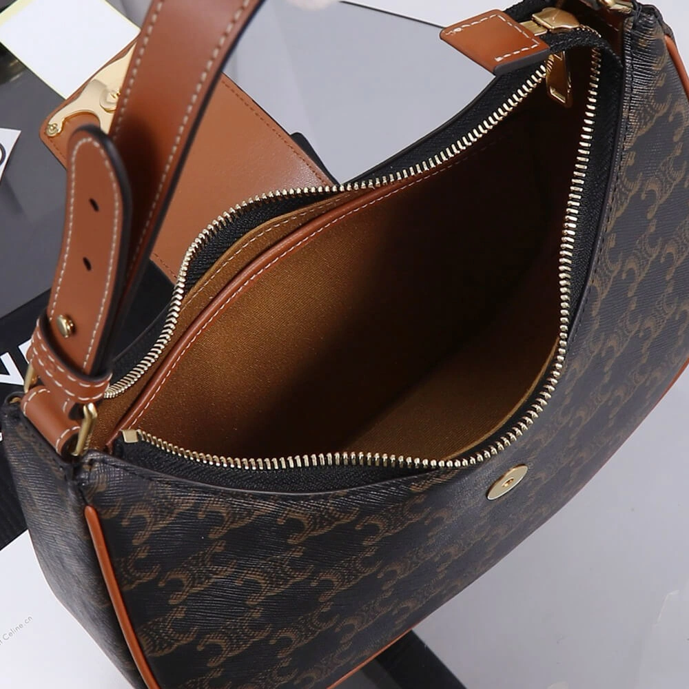 Durable CELINE MEDIUM AVA TRIOMPHE BAG in Triomphe Canvas and calfskin 2544