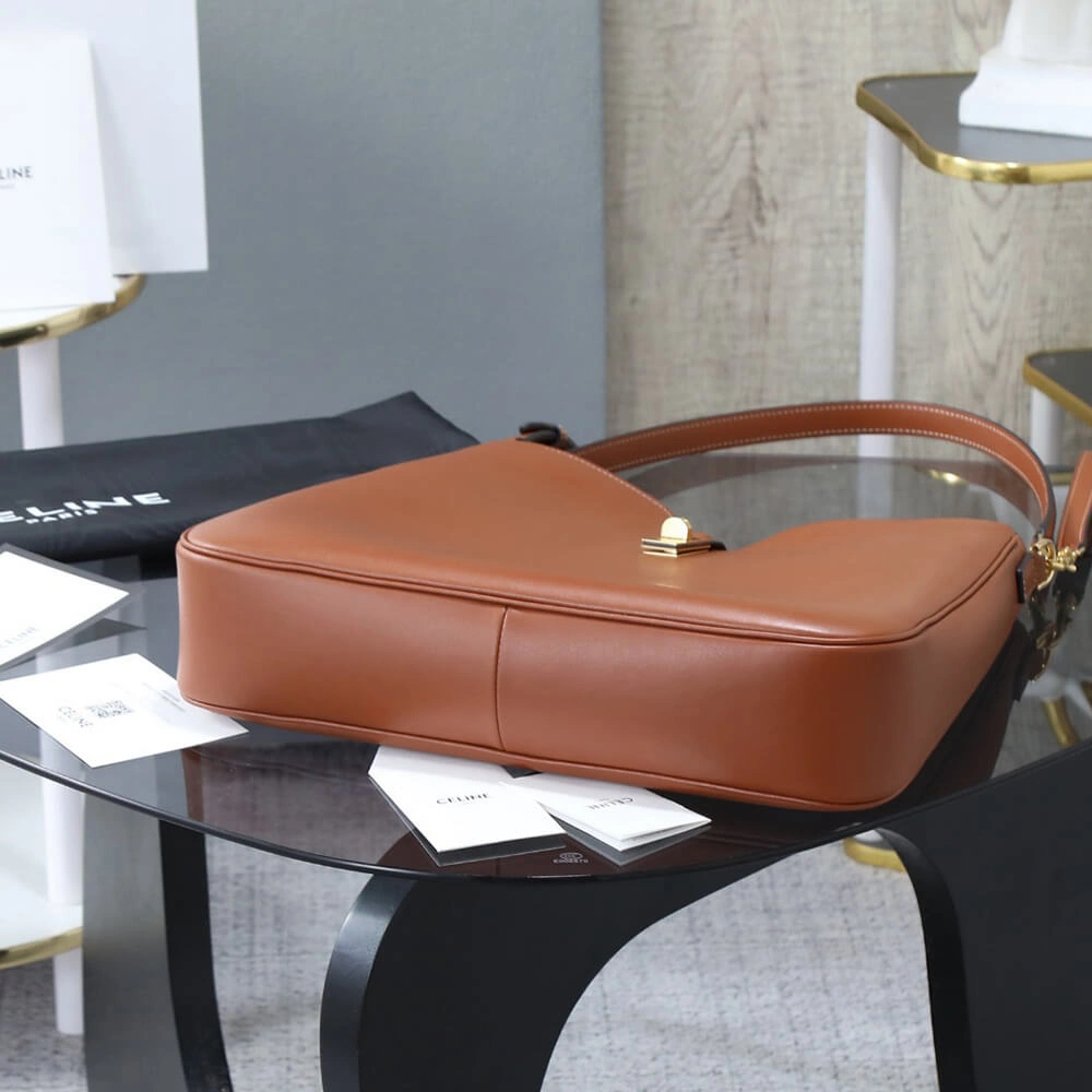 CELINE MEDIUM CAMILLE 16 SOFT BAG IN SMOOTH CALFSKIN(HIGH-END GRADE) Compact 2499