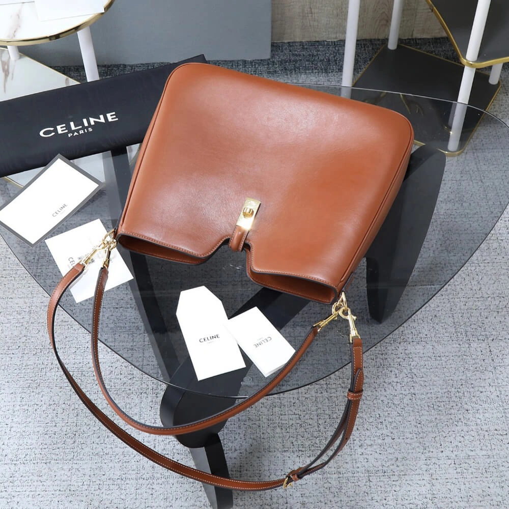 CELINE MEDIUM CAMILLE 16 SOFT BAG IN SMOOTH CALFSKIN(HIGH-END GRADE) Compact 2499