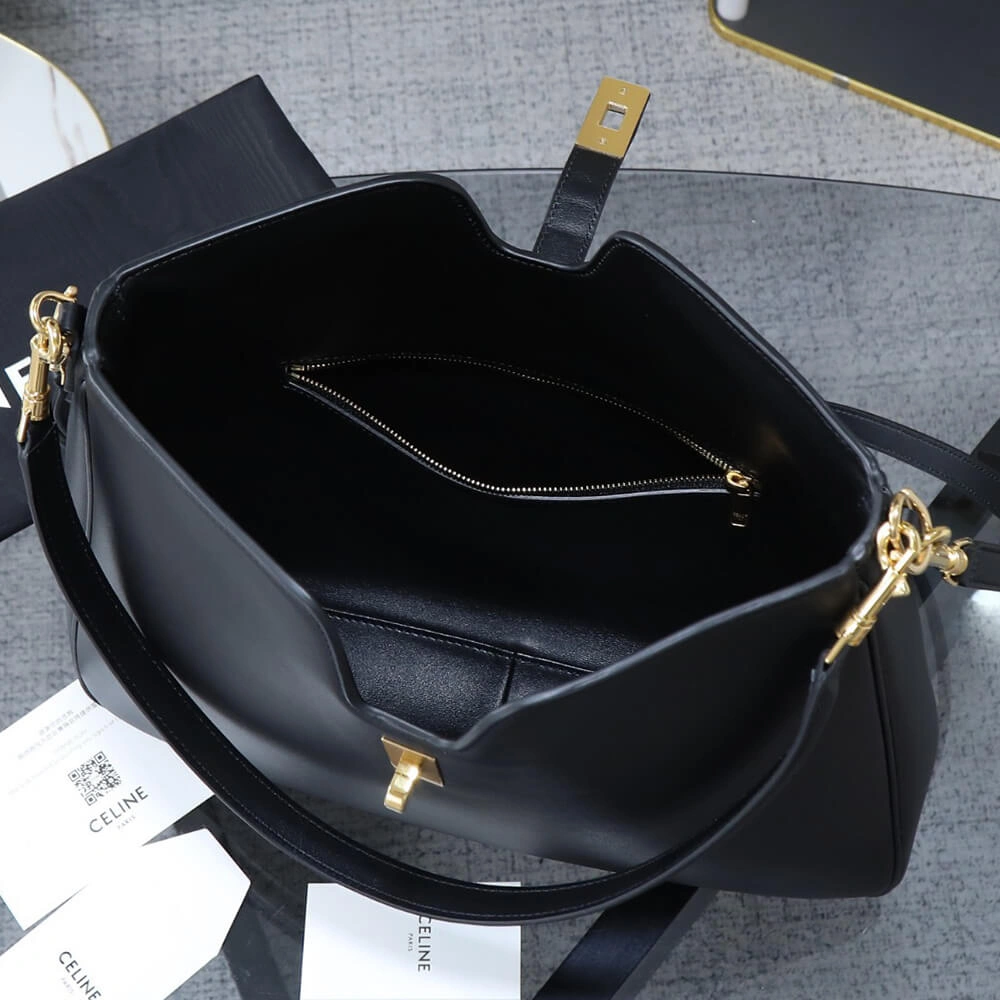 CELINE MEDIUM CAMILLE 16 SOFT BAG IN SMOOTH CALFSKIN(HIGH-END GRADE) Effortless 2524