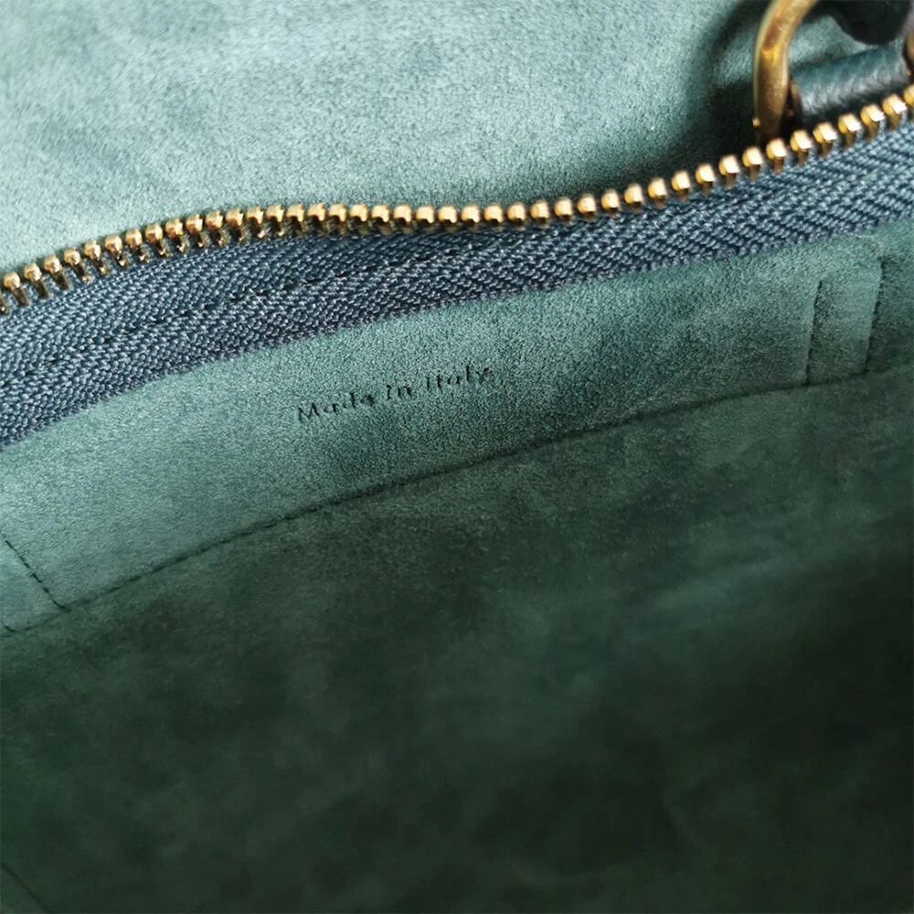 Durable CELINE NANO BELT BAG 2501