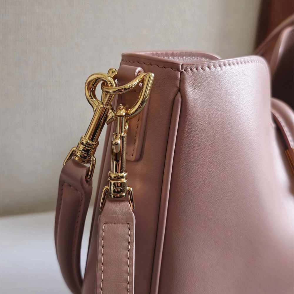 CELINE SMALL CAMILLE 16 SOFT BAG IN SMOOTH CALFSKIN(HIGH-END GRADE) Resilient 2497
