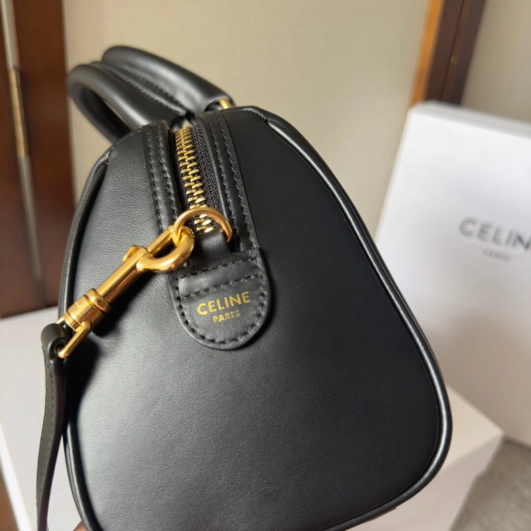 CELINE Small Boston Bag in Smooth Calfskin WellDesigned 2507