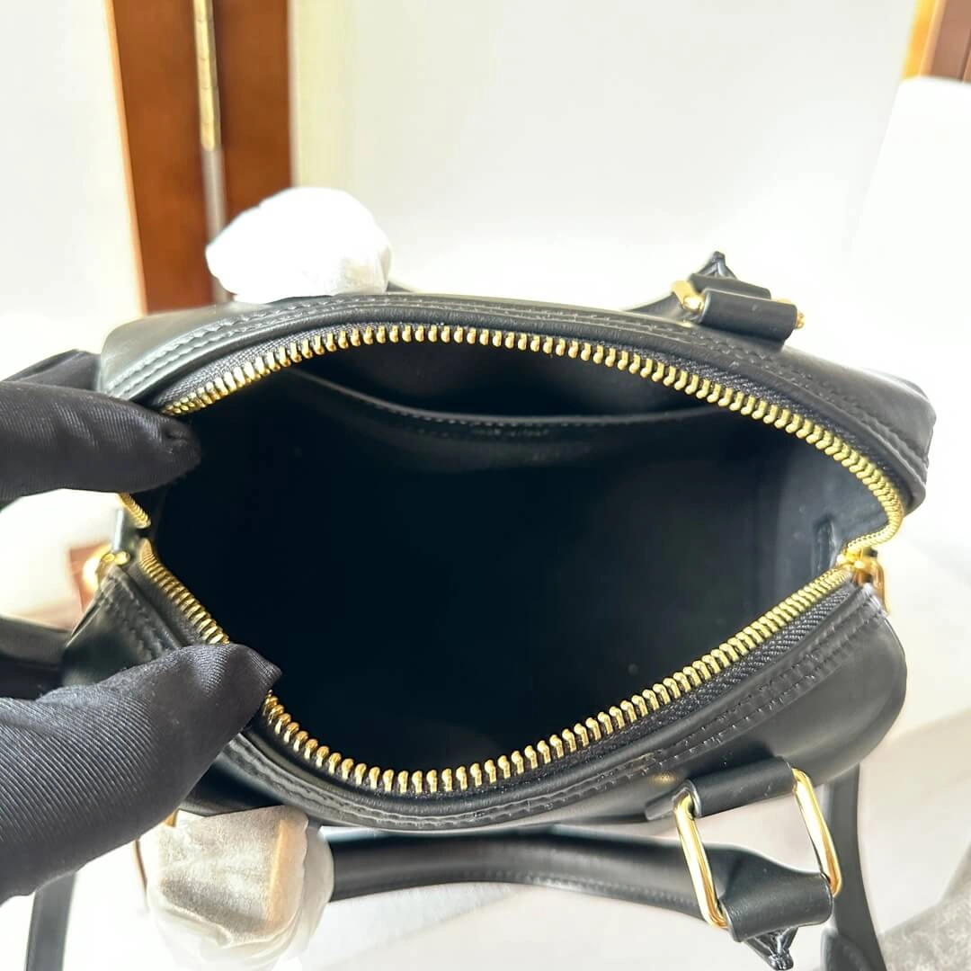CELINE Small Boston Bag in Smooth Calfskin WellDesigned 2507