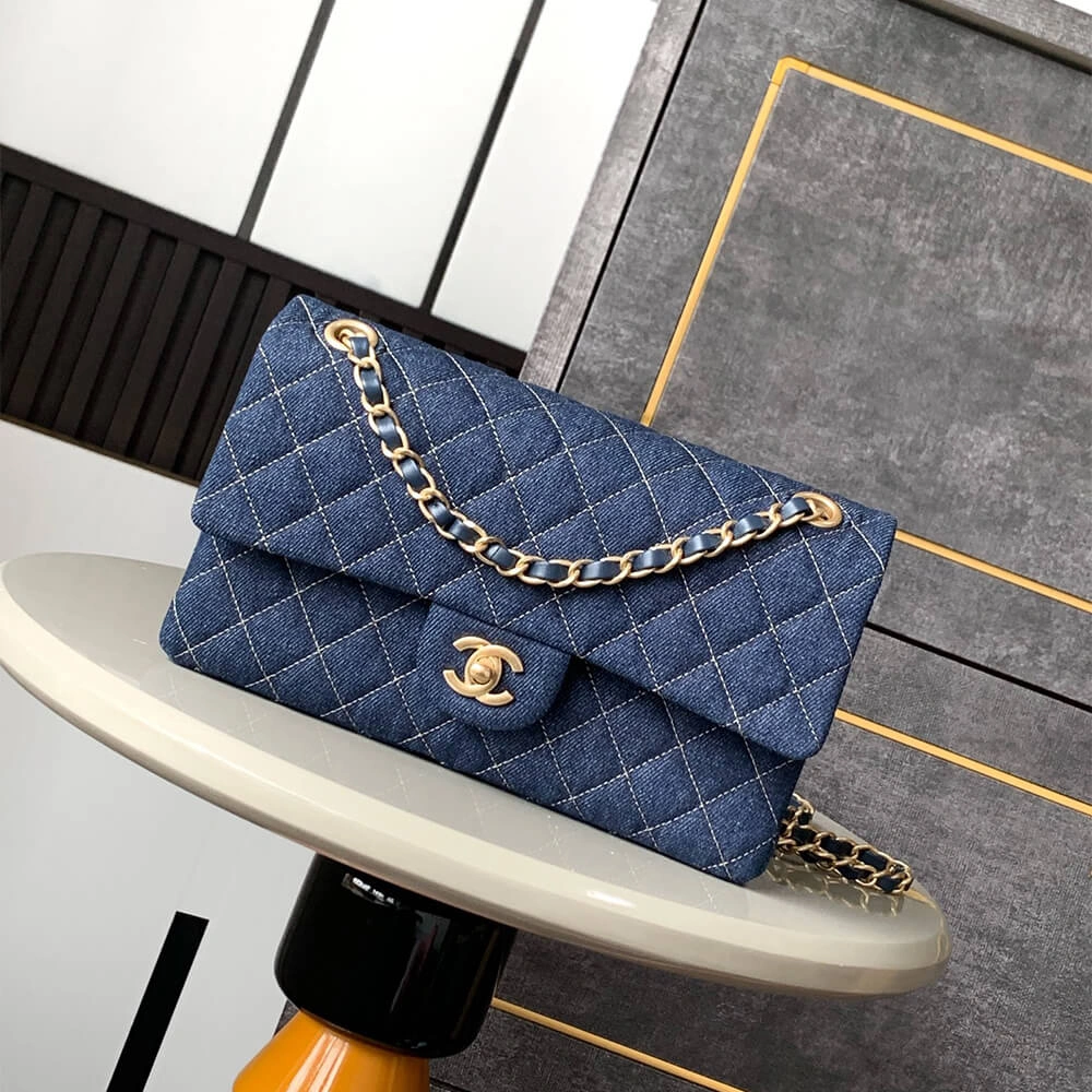 CHANEL   Double Flap Handbag(HIGH-END GRADE) TimelessDesign 1590