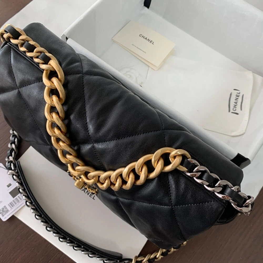 CHANEL 19 Large Handbag Stretchable 1698