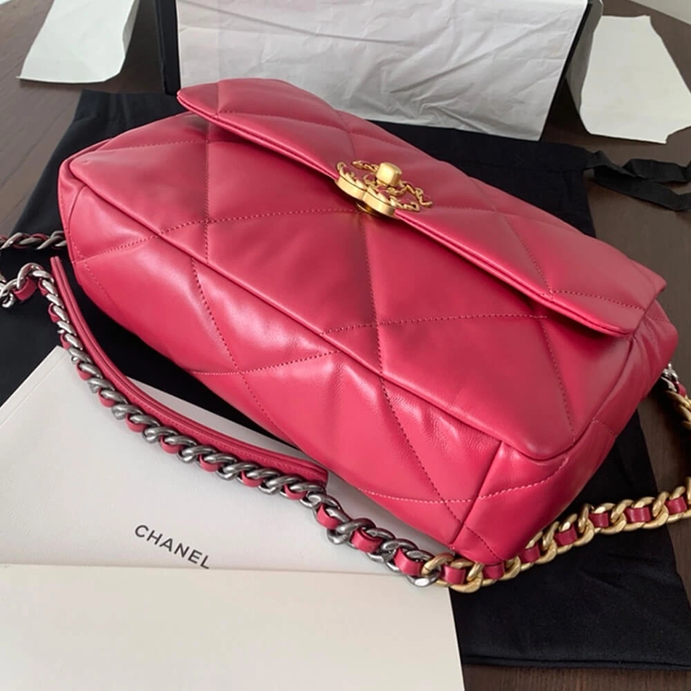 CHANEL 19 Large Handbag Cozy 1677