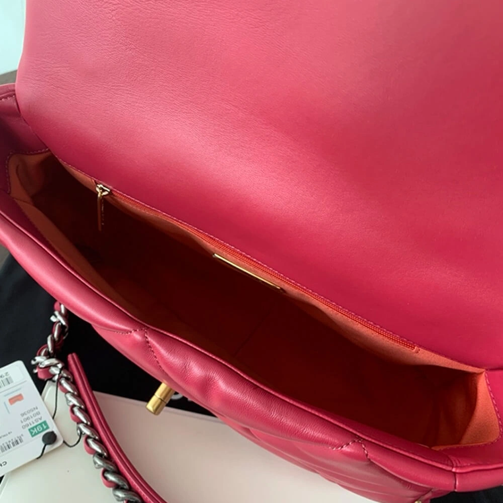 CHANEL 19 Large Handbag Cozy 1677