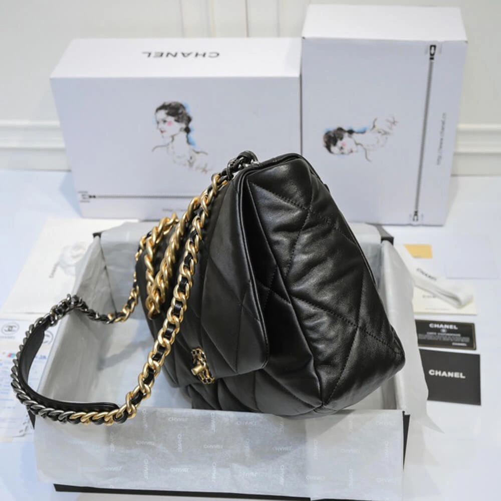 Comfortable CHANEL 19 MAXI HANDBAG 1652