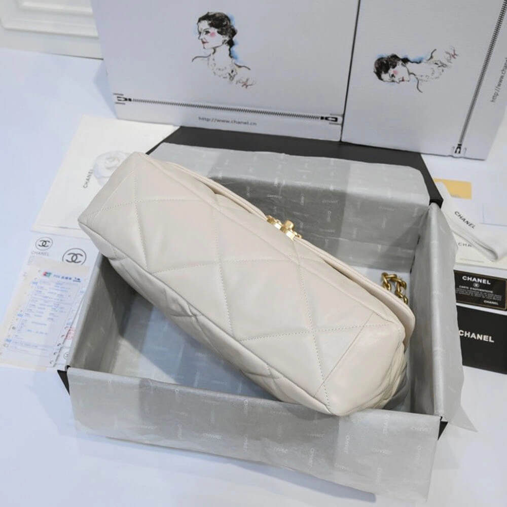 CHANEL 19 MAXI HANDBAG Breathable 1657