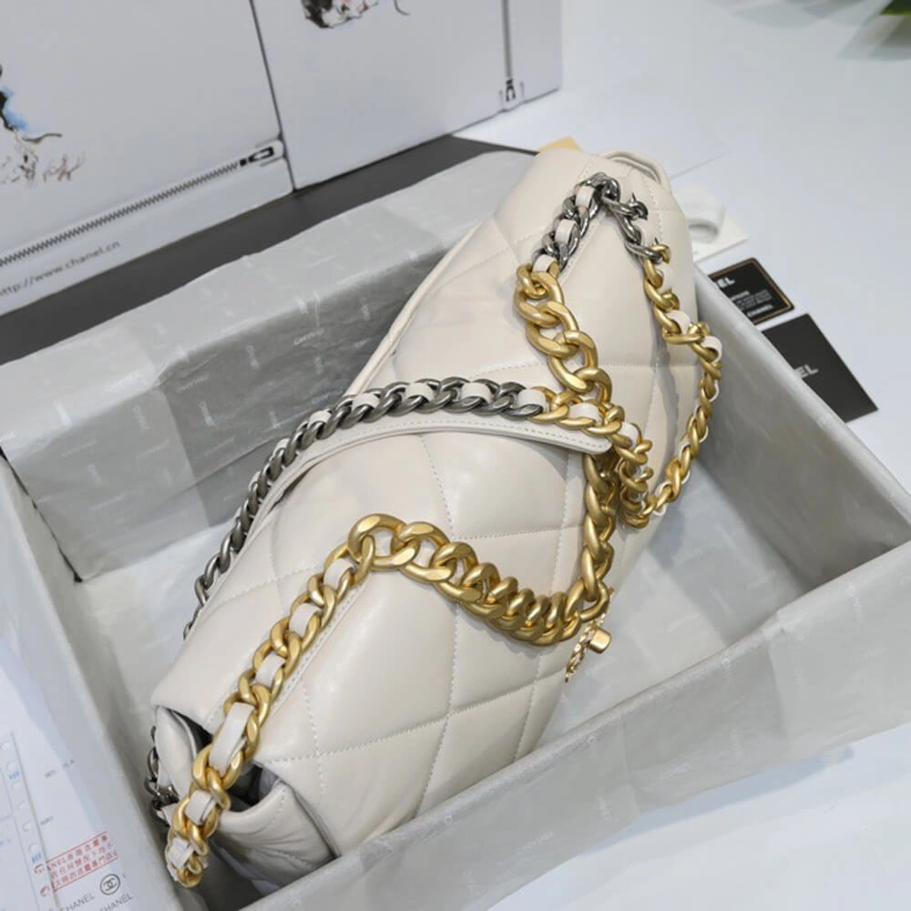 CHANEL 19 MAXI HANDBAG Breathable 1657