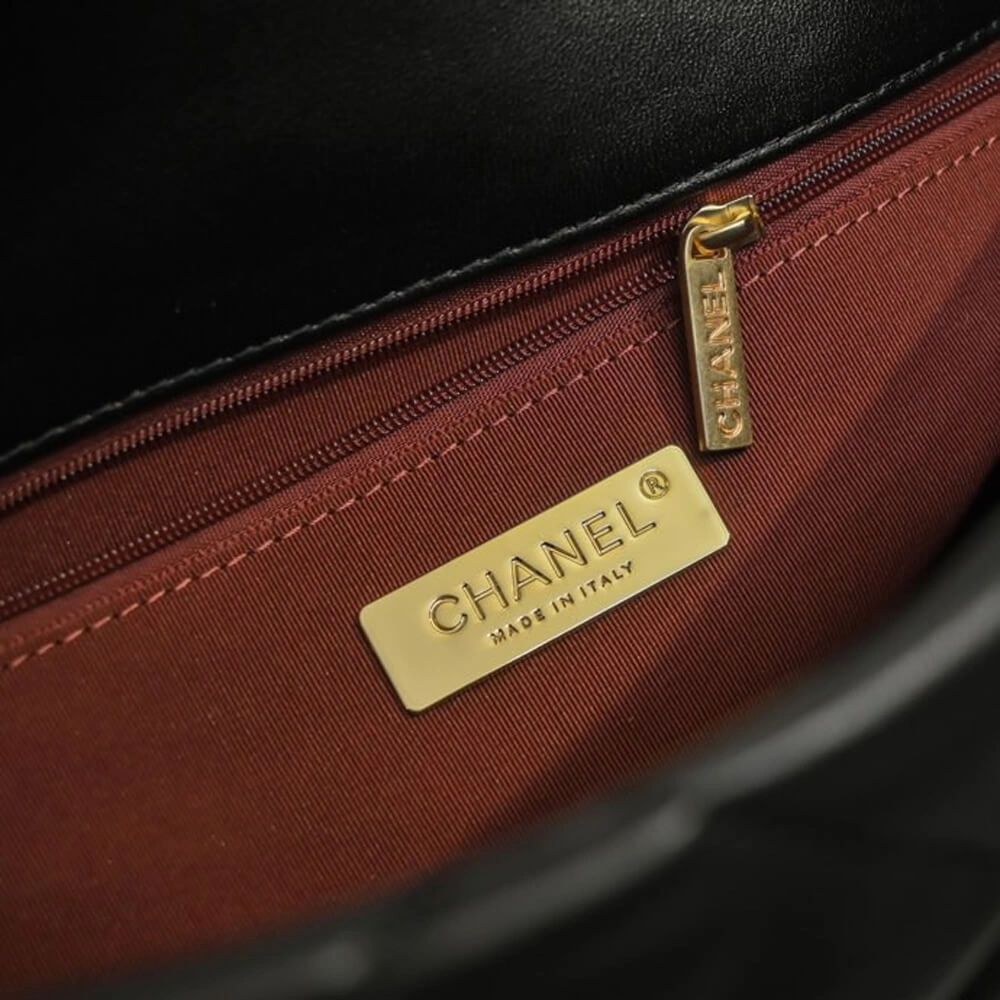 Comfortable CHANEL 19 MAXI HANDBAG 1652
