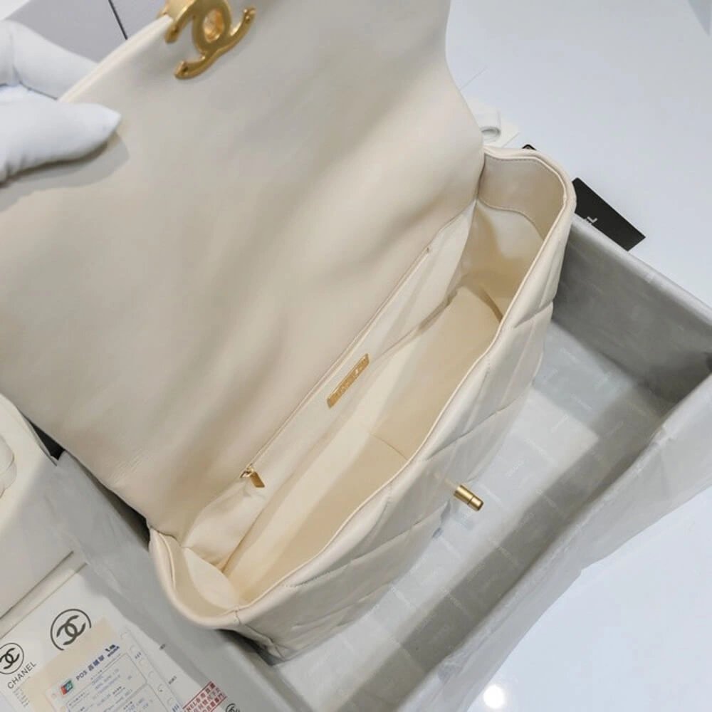 CHANEL 19 MAXI HANDBAG Breathable 1657