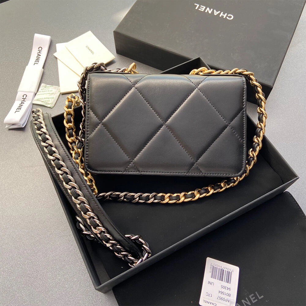 CHANEL 19 Wallet on Chain(high-end grade) Casual 1376