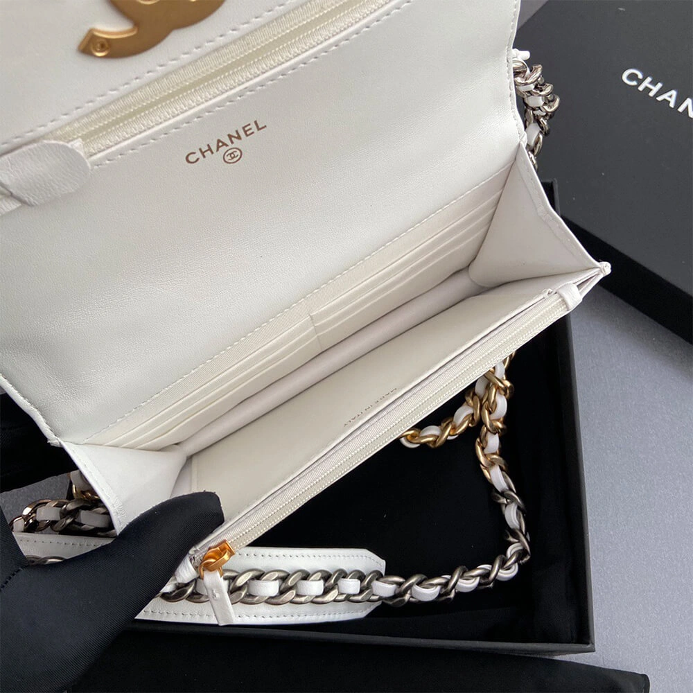 CHANEL 19 Wallet on Chain(high-end grade) Flexible 1347
