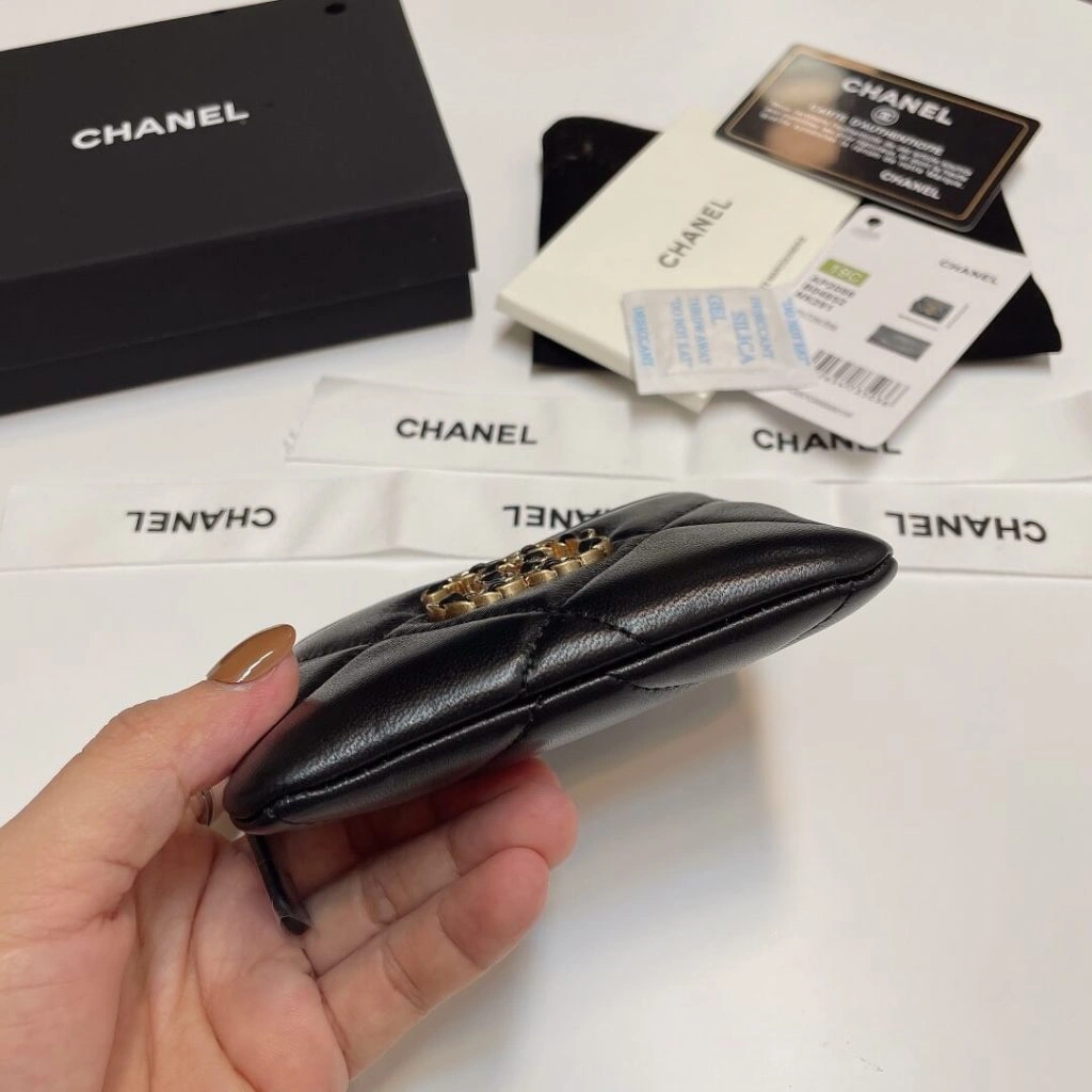 Lightweight CHANEL 19 Zipper Coin Wallet 1332