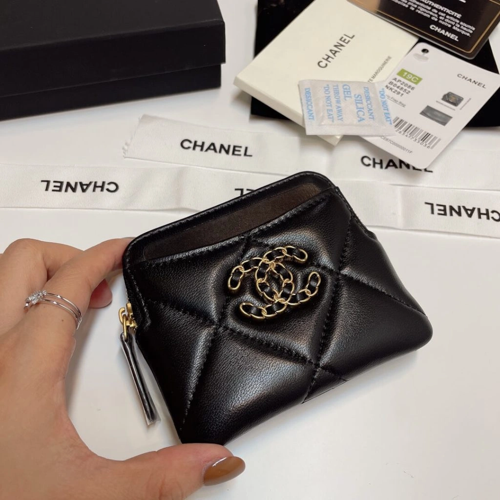 Lightweight CHANEL 19 Zipper Coin Wallet 1332