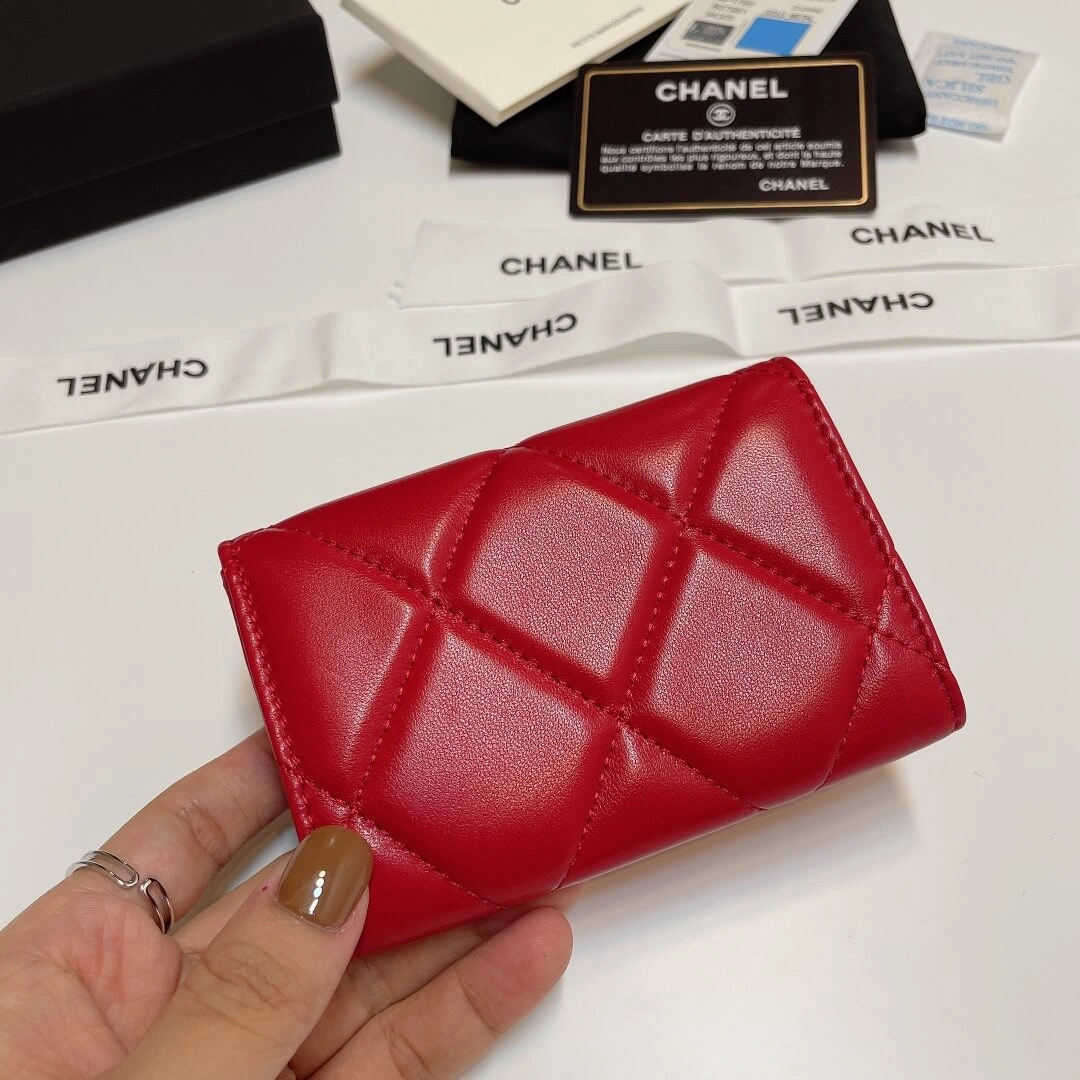 SmartChoice CHANEL 19 card holder with flap 1326