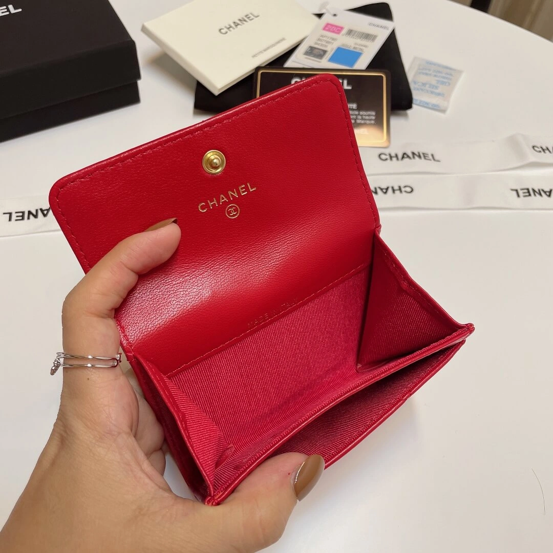 SmartChoice CHANEL 19 card holder with flap 1326
