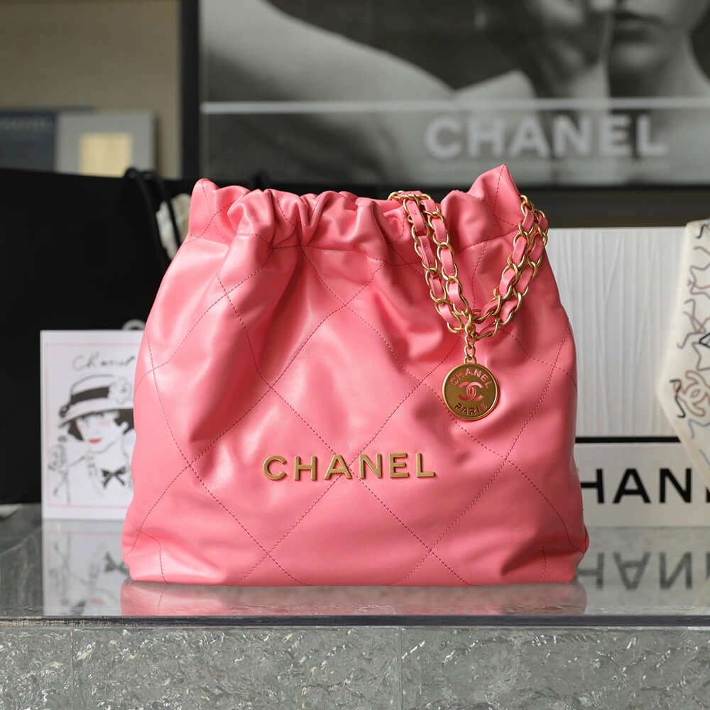 CHANEL 22 SMALL HANDBAG(high-end grade) Contemporary 1537