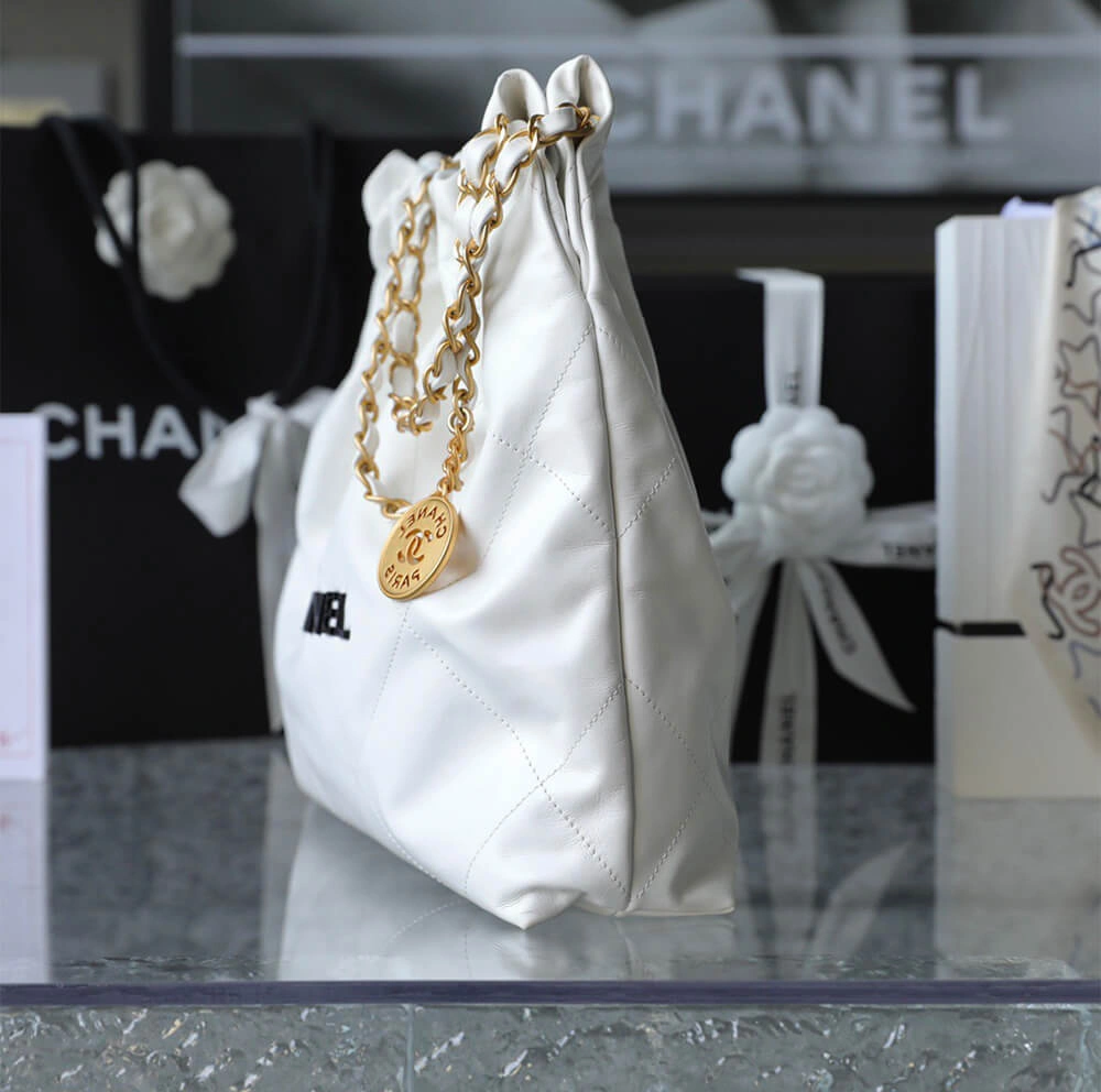 CHANEL 22 SMALL HANDBAG(high-end grade) Affordable 1525