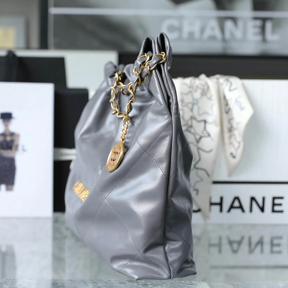 CHANEL 22 SMALL HANDBAG(high-end grade) Practical 1529