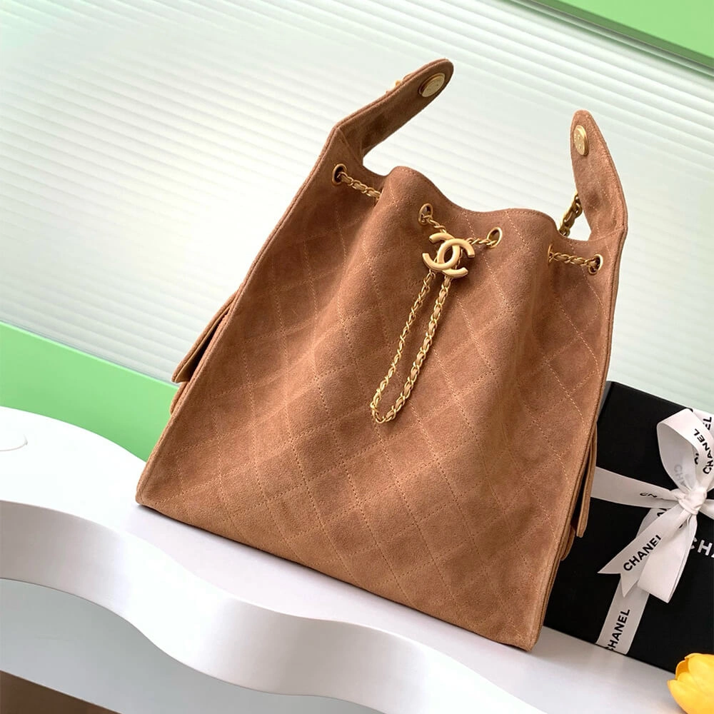 Vibrant CHANEL 25 Medium Handbag SUEDE(high-end grade) 1551