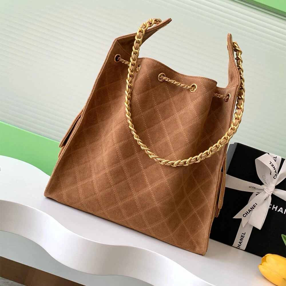 Vibrant CHANEL 25 Medium Handbag SUEDE(high-end grade) 1551