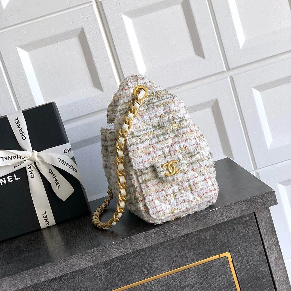 Neat CHANEL 25 Small Handbag(HIGH-END GRADE) 1562